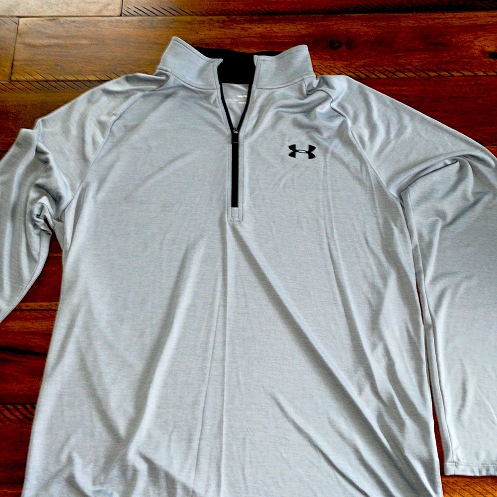 Under Armor adult medium grey long sleeve shirt